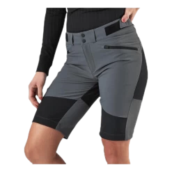 Peak Performance Eclectic Long Shorts Grey -Damesmode online. 5713114711322 005 2e7e545159954409948c8c5dfdafcd2b